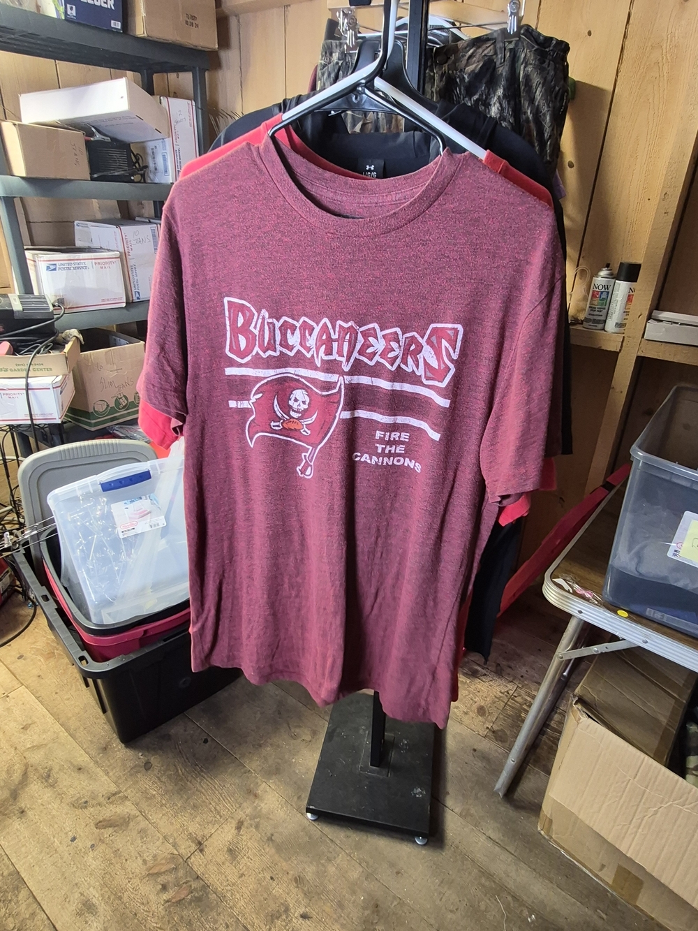 NFL Buccaneers Maroon Graphic Short Sleeve Tee Bin 57